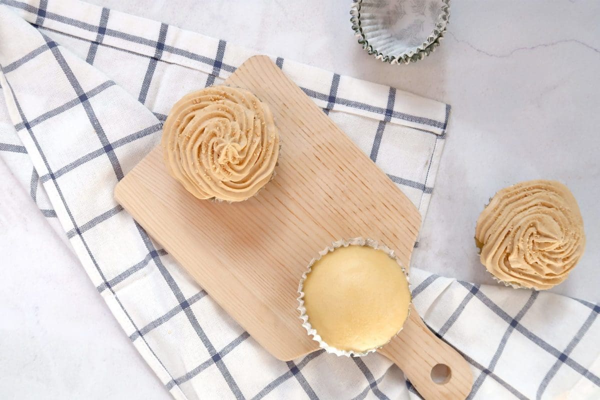 maple_steamed_cupcake2-jpg