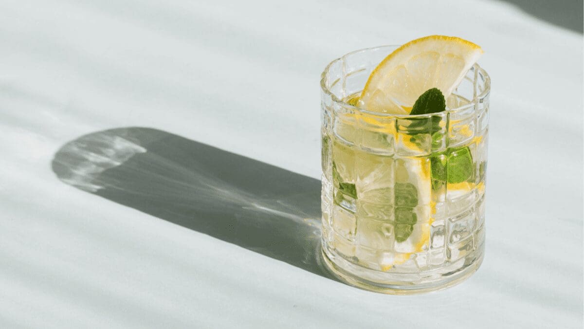 2023-summer-drinks-hydration-watertok-blog-banner