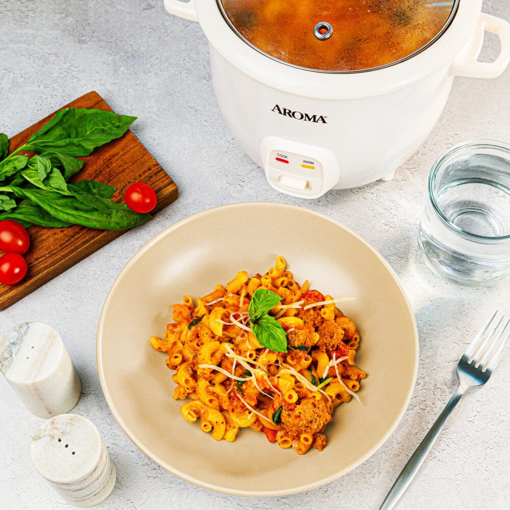 one-pot-beefy-tomato-pasta_arc-763c-2